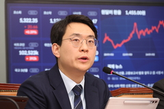 與 당원주권정당특별위 새 위원장에 박지원 최고위원