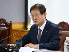 이찬진 "코스피 6000 돌파, 역사적 활황세…외국계 금융사도 협력해달라"