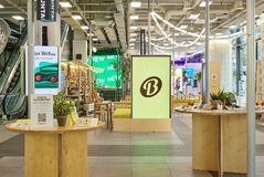 중동 여파에 지갑 닫힌다는데…유통업체 경쟁으로 뜨거운 성수