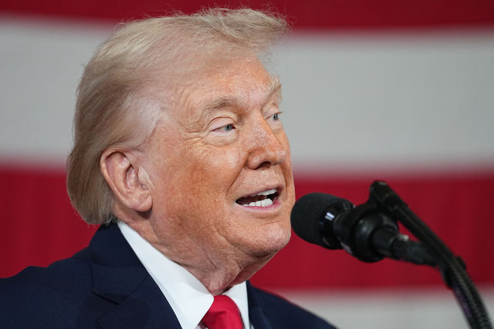 트럼프, 이란 정권 교체 공개 지지…"일어날 수 있는 최선의 일"