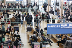 설 연휴 인천공항 이용객 138만명 돌파…하루 24만명 첫 기록