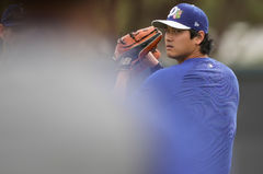 오타니, 첫 라이브 피칭부터 158㎞ 쾅…"지난해보다 훨씬 앞서"