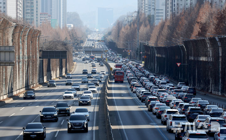 설 연휴 2914만명 이동…교통사고·사망자 늘어