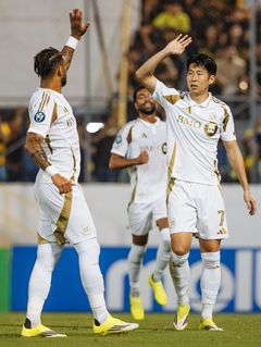손흥민, 메시 앞에서 '리그 1호 도움'…LAFC 1-0 리드