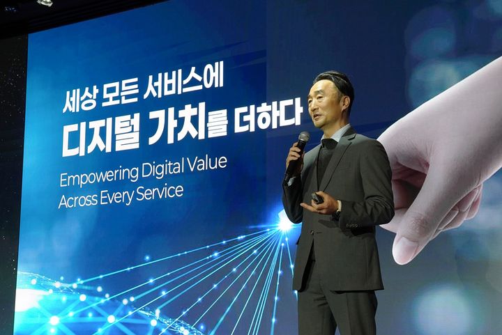 "금 투자하고 이자까지" 아이티센, 금본위 통장 서비스 시동