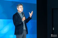 정재헌 SKT 사장 "통신망이 AI 시대 지탱하는 핵심…AI 역량 갖춰야"