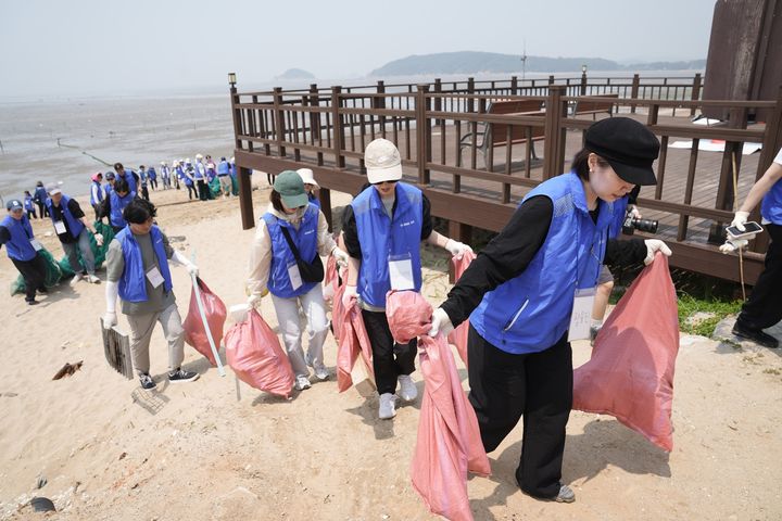 "암 겪어도 삶은 계속 됩니다"…동행 이어가는 '이 회사'