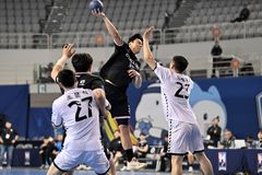 핸드볼 하남시청, 상무 꺾고 3위…여자부 부산은 5경기 무승 탈출