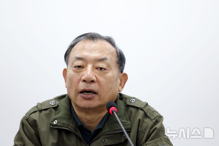 야상 입은 이정현, '계엄 연상' 지적에 "유별난 시어머니들 참 많다"