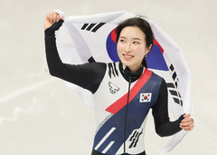 무적 신화 흔들린 한국 쇼트트랙…금메달 2개로 체면 지켰다[2026 동계올림픽]