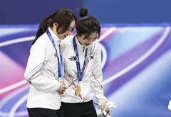 '우상' 최민정의 마지막 선언에 김길리 눈물…"언니만큼 훌륭한 선수 될 것"[2026 동계올림픽]