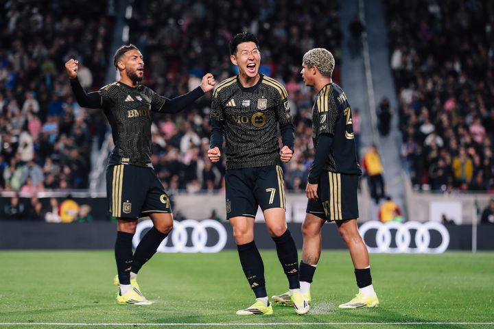 LAFC 손흥민, 커리어 최초 도움 4개…5-0으로 올랜도전 전반 마쳐