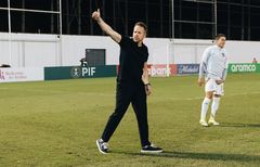 LAFC 감독이 밝힌 손흥민 교체 이유…"관리해야 한다"