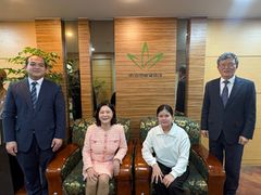 "김정문 없이는 제 인생도 없었어요"…김정문알로에의 '남다른 선순환'