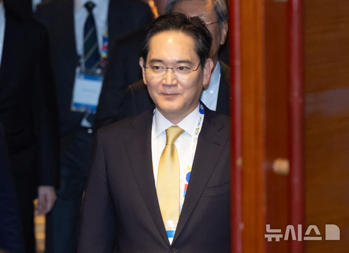 이재용 '기술 초격차' 리더십 빛났다…세계 놀라게 한 삼성전자 '역대급 성적표'