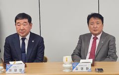 증평 찾은 김영환 지사 "수도권 폐기물 반입 불용, 대책 고심"