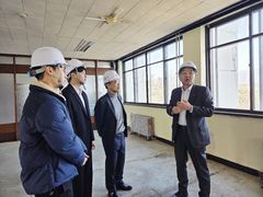 "해빙기 사고 예방" 캠코 강원, 국유건물 선제 안전점검