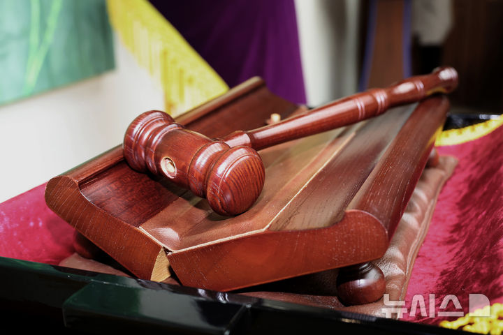 '국회기록원 제1호 기록물' 비상계엄 해제·탄핵 의사봉 및 의사봉판 [뉴시스Pic]