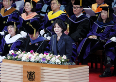 서울대 졸업식 무대 오른 '00학번' 최수연…"지독한 성실함으로 불확실성 시대 파고 넘자"