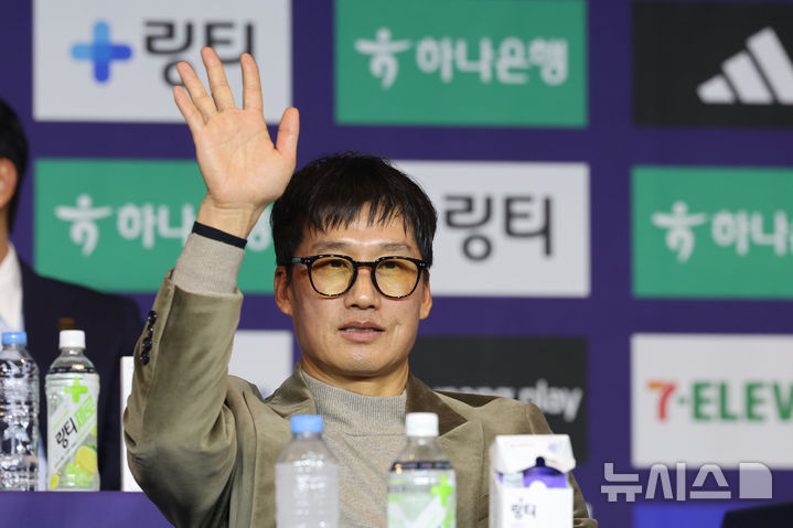 개막 앞둔 K리그2 감독들 "반드시 승격"…우승 후보는 이정효의 수원(종합)