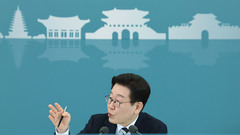 이 대통령 "무안공항 빨리 개항해야…유가족과 협의 잘 해보라"