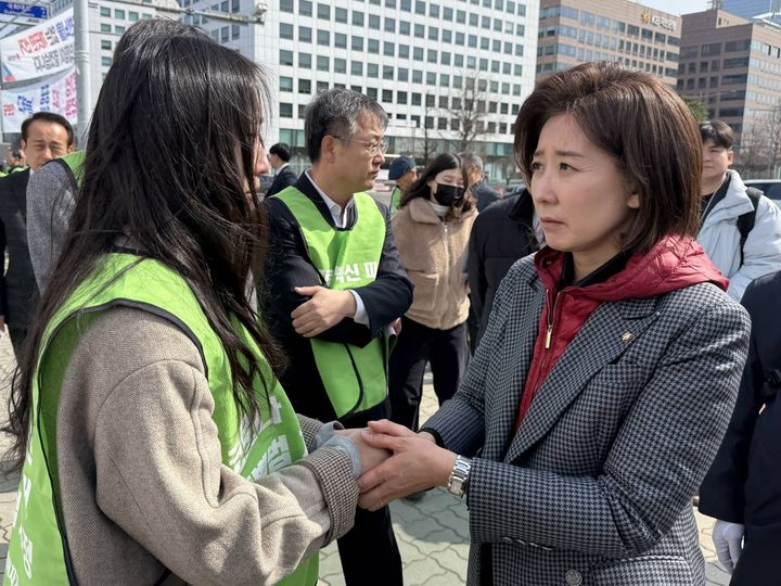 나경원 “코로나 백신 이물 신고에도 접종 멈추지 않아…정은경 사퇴하라” 웹사이트상위노출 사이트상위노출 홈페이지상위노출