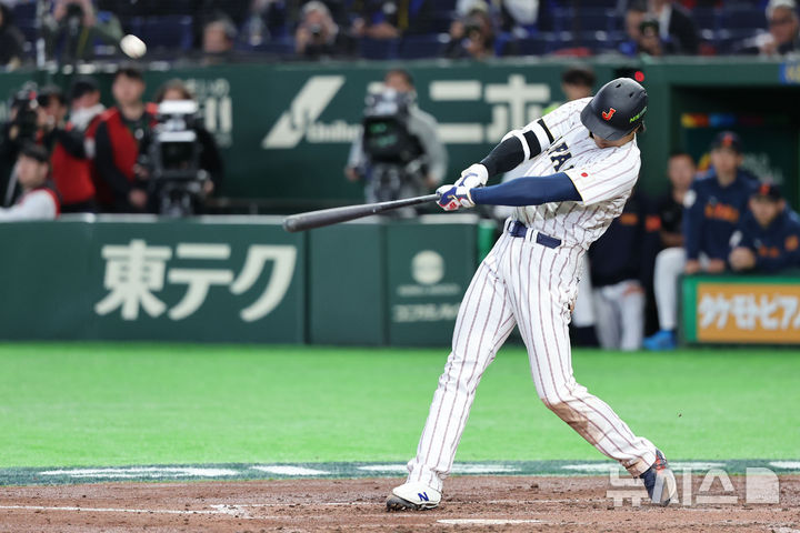 '통한의 7회' 한국, 일본에 6-8 역전패…11년 만의 승리 무산