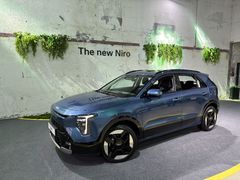 [현장] '복합 연비 20.2㎞/ℓ'…기아, 더 뉴 니로 출시 "고유가 시대에 눈에 띄네"