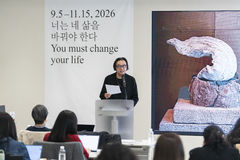 “너는 네 삶을 바꿔야 한다”…작가 수 줄이고 ‘밀도’ 택한 광주비엔날레