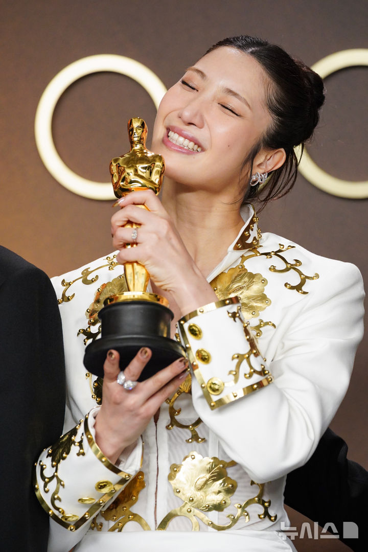 '케데헌' 오스카 2관왕…K컬쳐 새 역사 썼다(종합)