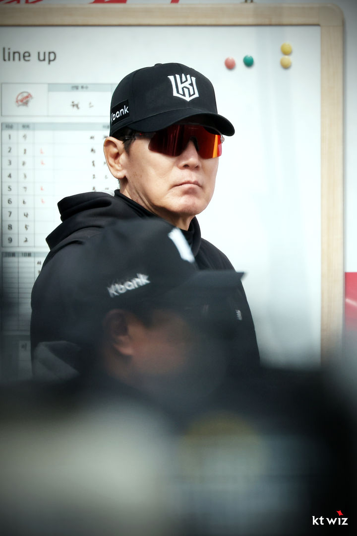 KT 위즈, 시범경기 첫 승 기록…안현민 선수 복귀 소식도 전해져