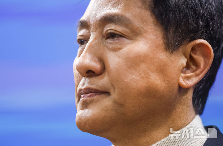 오세훈 "국민의힘 서울시장 후보 등록… 보수 다시 일으켜 세울 것" [뉴시스Pic]