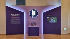 "박물관도 보랏빛"…BTS 컴백 맞춰 타임캡슐 전시·아리랑 교육