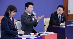 '단타 1600% 수익률' 장동민, 청와대 입성…"개미들 가짜뉴스에 휘둘려"