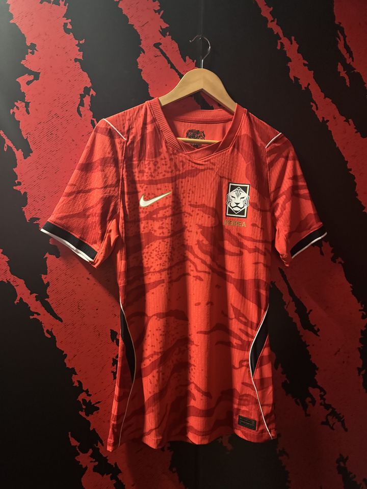 단서 쫓다보니 '태극전사' 새 유니폼이…나이키, 방탈출 체험 마케팅