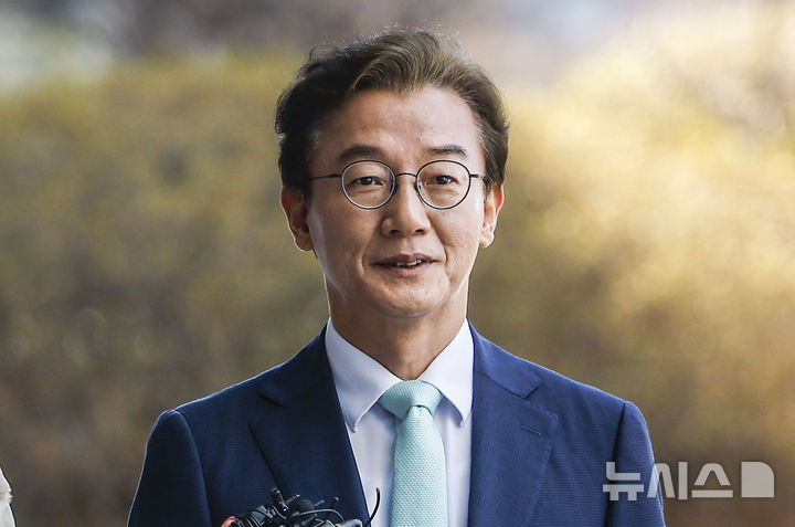 '통일교 금품 수수 의혹' 전재수, 합수본 출석… "조사 성실히 임할 것" [뉴시스Pic]