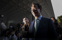 합수본, '통일교 금품수수 의혹' 전재수 불기소…"증거 불충분, 공소권 없음"