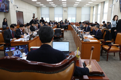 정개특위, 지방선거 선거구·비례대표 확대 등 논의…"2+2 회의 진행할 것"