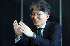 뉴시스와 인터뷰하는 김준우 법무법인 태평양 변호사