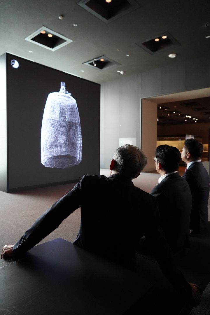 성덕대왕신종 울림, BTS 음악으로…맥놀이까지 녹였다 [BTS컴백]