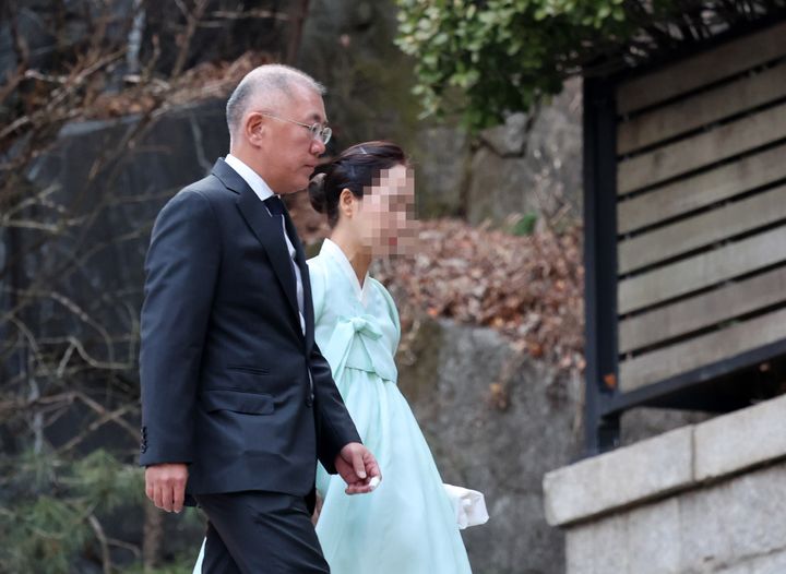 "음악회부터 감자밥까지"…범현대家의 '정주영 25주기' 추모법