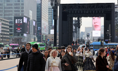 오늘 광화문 최대 30만명 몰린다…정부, '인파관리' 총력전[BTS 컴백]