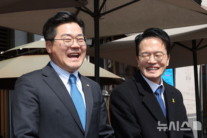 박주민·박찬대, 지선 앞두고 회동… 이재명 정부 성공 한목소리 [뉴시스Pic]