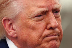 트럼프 "이란 군사작전 축소 검토…지금 휴전은 원치않아"(종합)