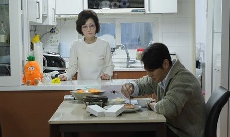 환희 母, 10년 동안 아들과 식사 피해왔다