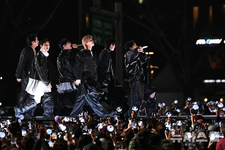 방탄소년단 광화문 공연, '가장 한국적인 세계 시민' 출사표 [BTS 컴백]