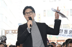 한동훈, '장동혁 방미'에 "미국에 지선 표 있나…선거 포기한 건가"