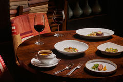 ‘색·향·맛’ 봄을 담은 한 접시…파크 하얏트 부산[미각지대]