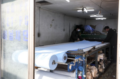 휴전에도 불확실성 여전…패션·뷰티, 나프타 급등에 '탈플라스틱' 속도