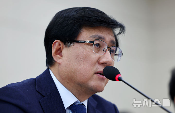 김성환 기후장관, 노원 롯데캐슬 등 아파트 2채 보유…11.8억 신고[재산공개]